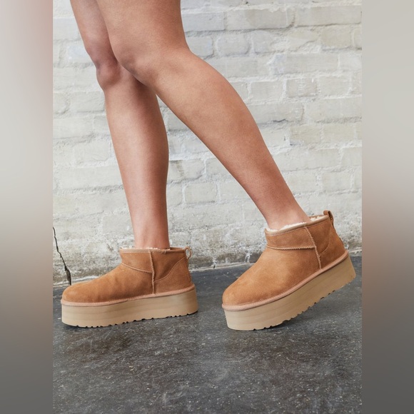 UGG Classic Ultra Mini Platform Chestnut 新 デザイン